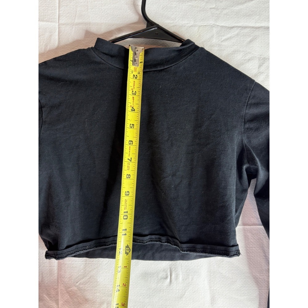 PrettyLittleThing Black Mock Neck Long Sleeve Cropped Top siz 4 - Picture 6 of 6